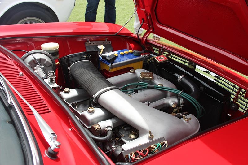 Alfa Romeo 105 GTC engine bay 2