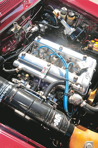 Alfa Romeo 1750 105 engine