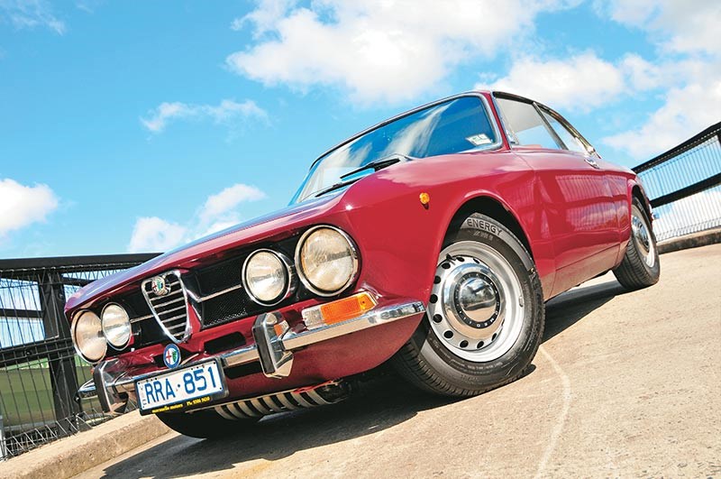 Alfa Romeo 1750 105 front angle