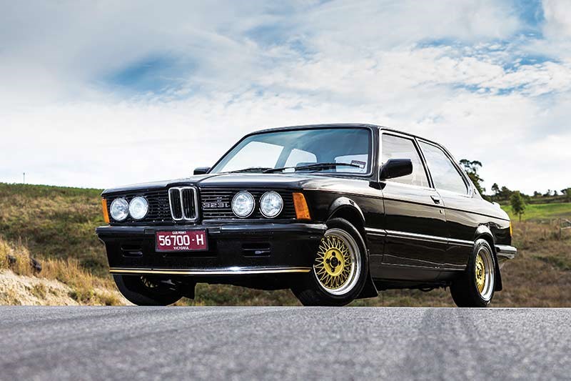 BMW 323i front angle