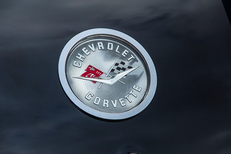 Chevrolet Corvette C1 badge
