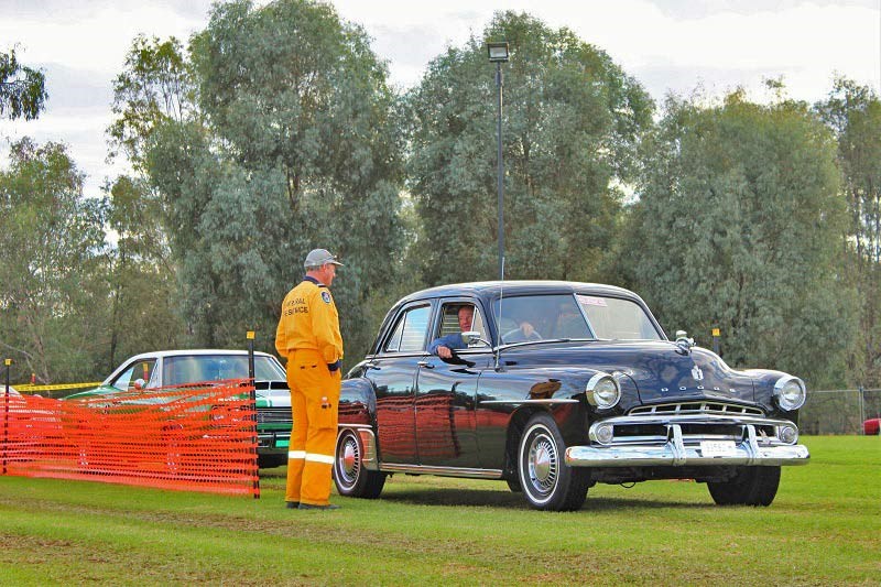 Chryslers on the murray BLK Dodge