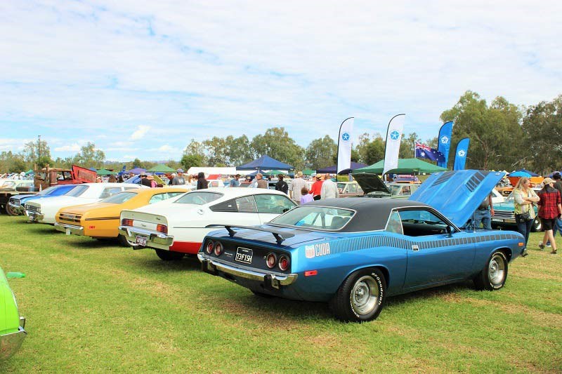 Chryslers on the murray line