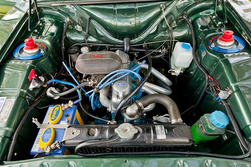 Ford Cortina mk2 gtl engine