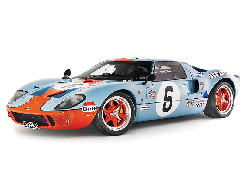 Ford GT40 side