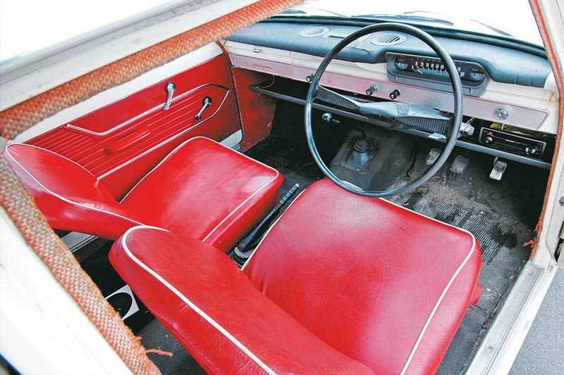 GT Cortina interior