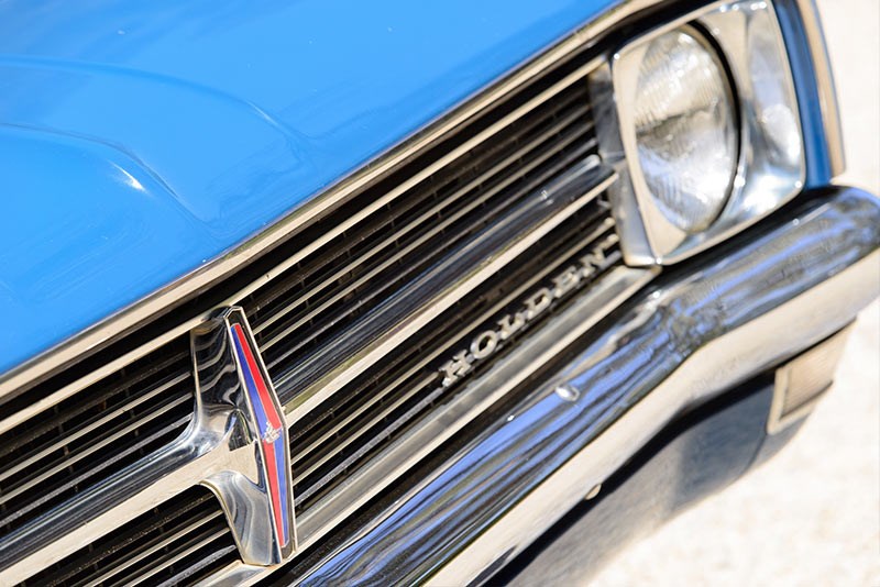 Holden HK Monaro 186 grille