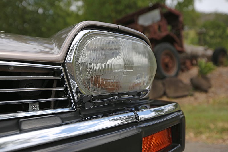 Jaguar XJS front headlight left