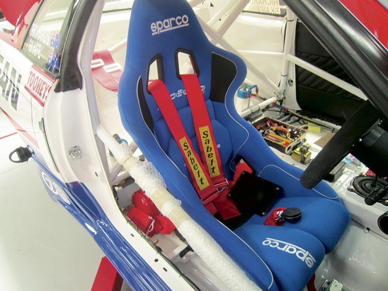 Nissan R32 GTR seat