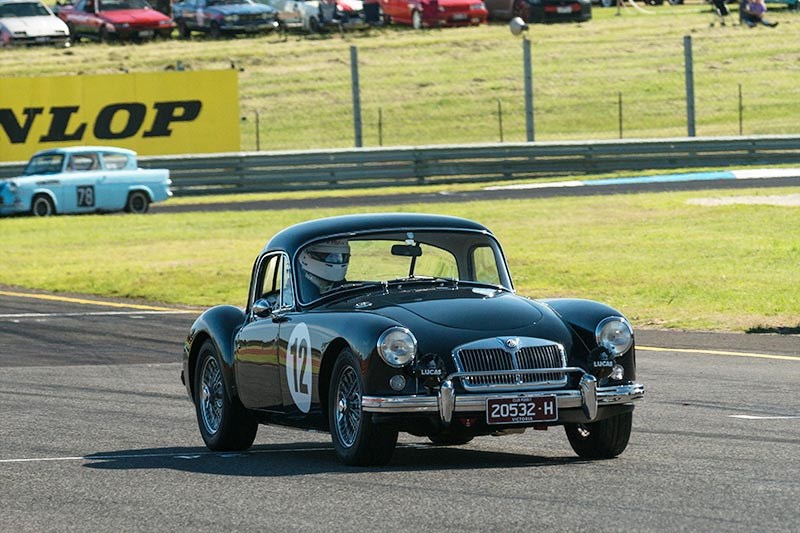 Sandown Historic 111