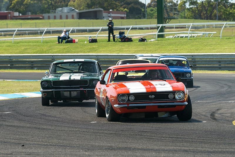 Sandown Historic 325