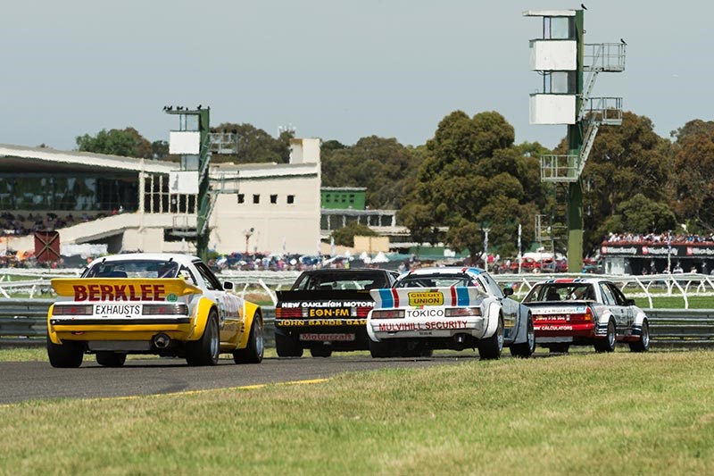 Sandown Historic 551