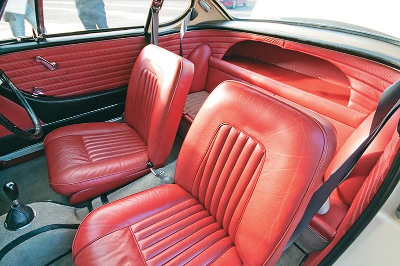 Note the original seatbelts in the P1800 a Volvo invention