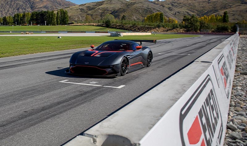 aston martin vulcan ontrack