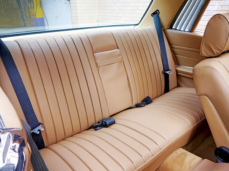 Mercedes-Benz 450SLC interior