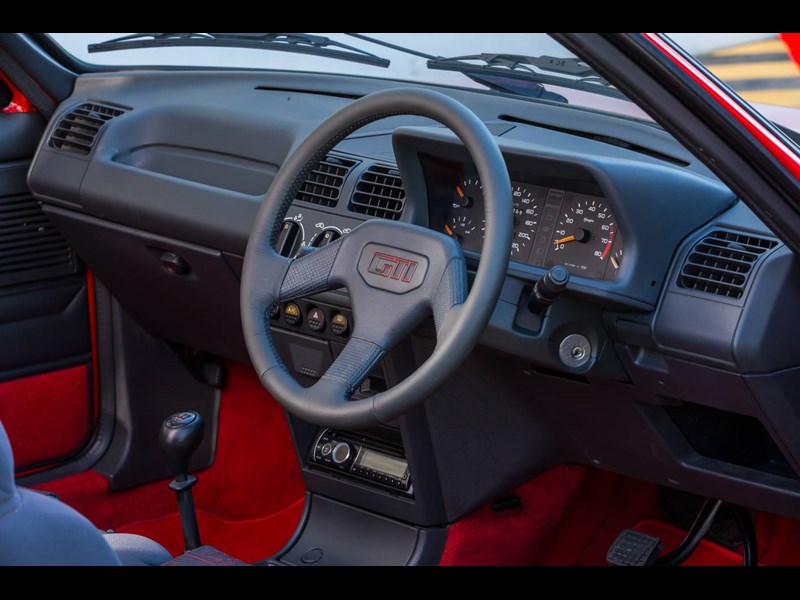 peugeot205gti c