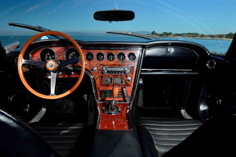 toyota 2000gt interior 3