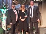 David Boyce, CEO NZTA, accepts award at 3M Safety Innovation Awards