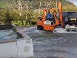 Video: Worker fail/win compilation