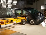Hyundai Staria in crash testing