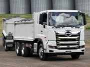 Truck and dog combo shines for Hino