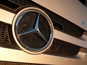 Benz recalls nearly 400 Actros and Arocs models