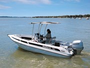 Seaforce 530 Skipa | Fibreglass pontoon-style boat beview