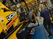 JCB halts UK production