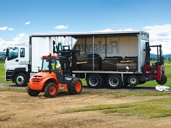 Test: AUSA C 250H rough terrain forklift