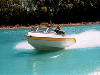 Hartz Vulcan 5.0m Sports Jetboat