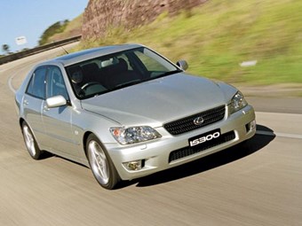 Lexus IS300 Review: Buyers Guide