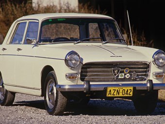 Peugeot 404 Review