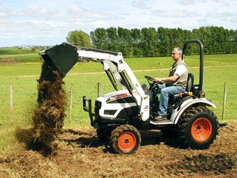 Bobcat Compact CT122 tractor
