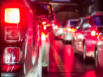 Locals seek traffic fix on Rosanna Road in Victoria