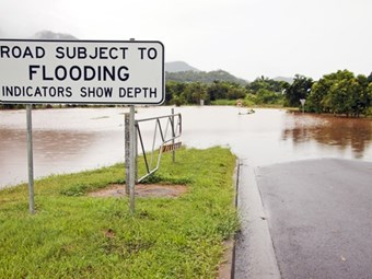 Banks told to go easy on flood-affected truckies