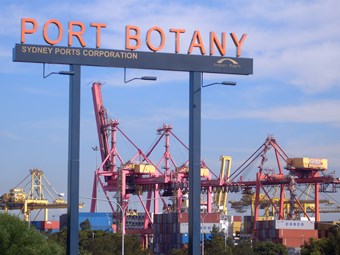 Port privatisation to hit trucking's hip pocket