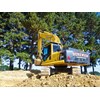 The Komatsu PC200LC-8MO is seen to be the best fit for Carl Sorenson’s dirt track construction and deep-lift excavations.