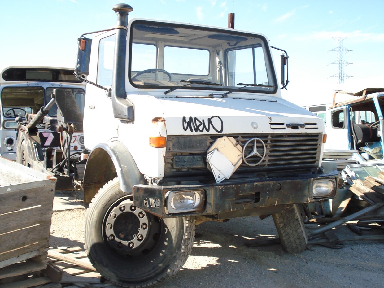 MERCEDES-BENZ UNIMOG OM352