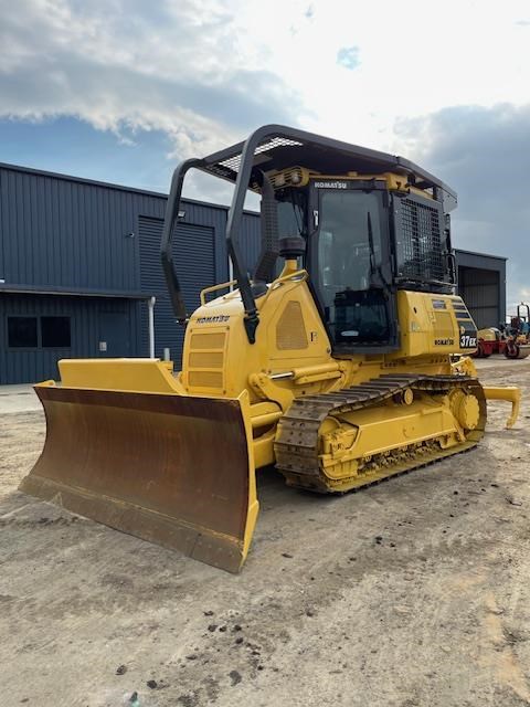 2018 KOMATSU D37EX-24 image 9