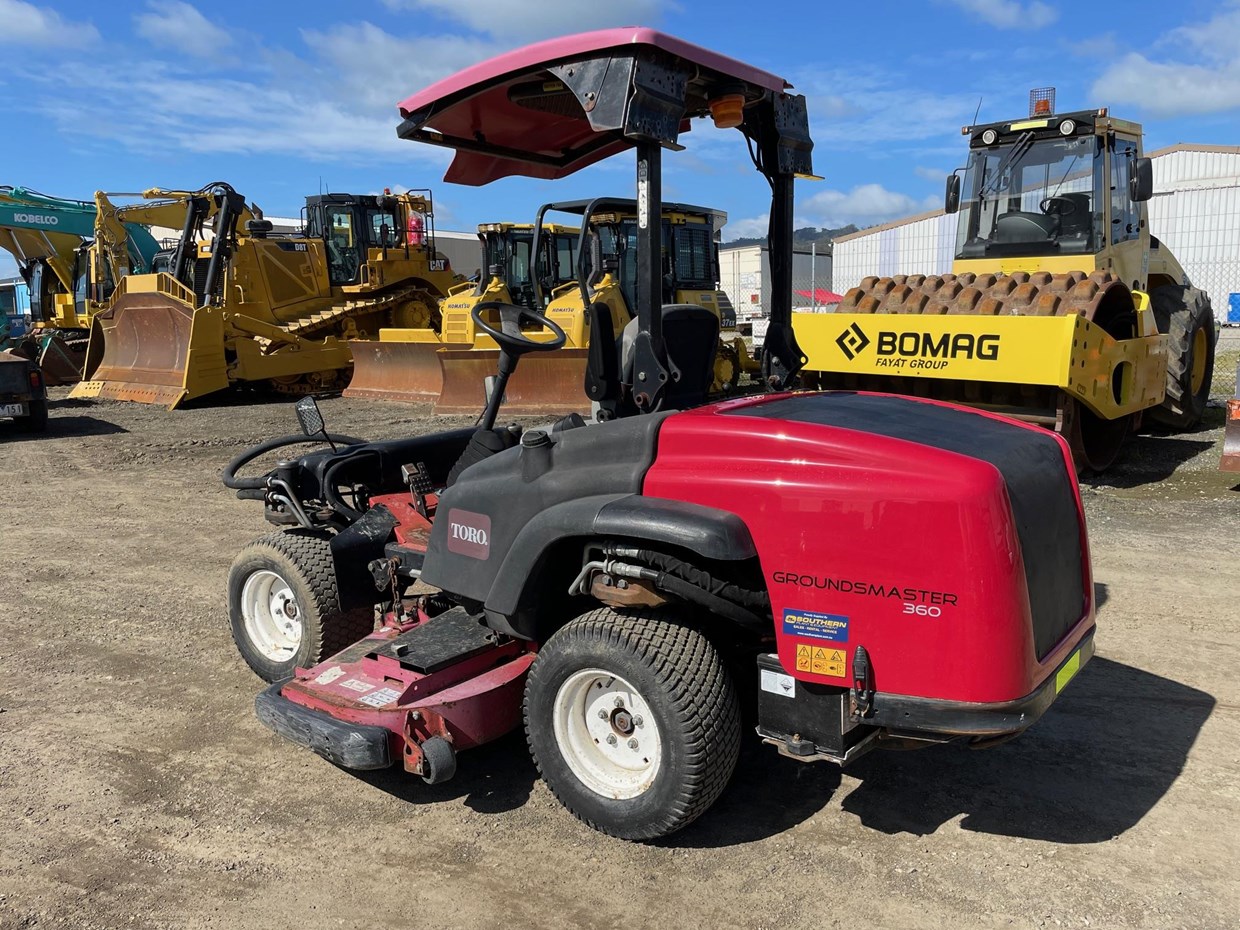 2012 TORO GROUNDMASTER 360 image 2