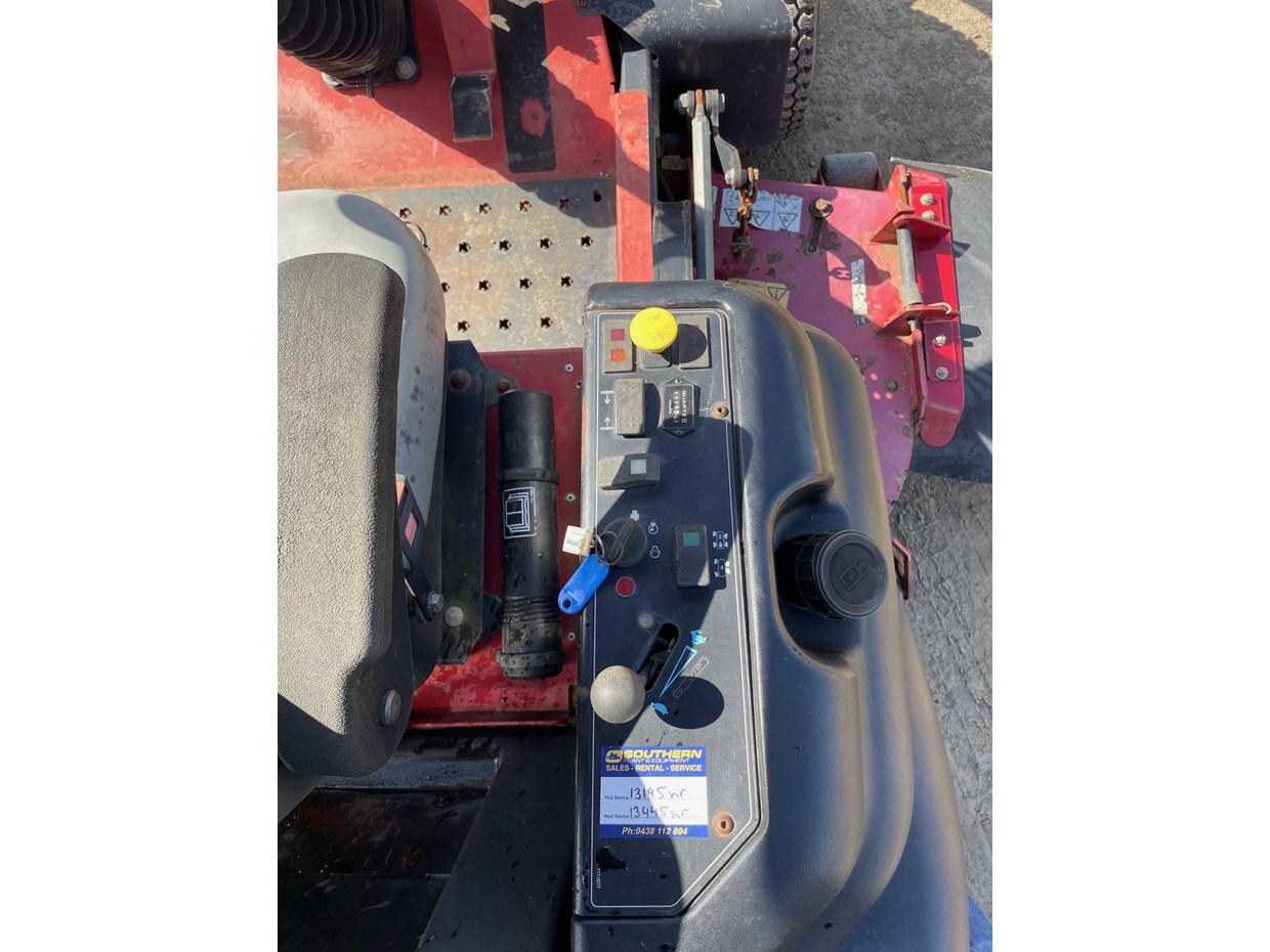 2012 TORO GROUNDMASTER 360 image 9
