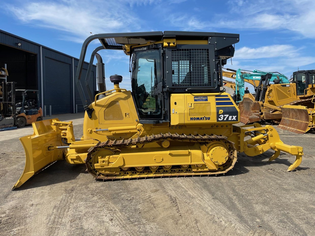 2018 KOMATSU D37EX-24 image 6