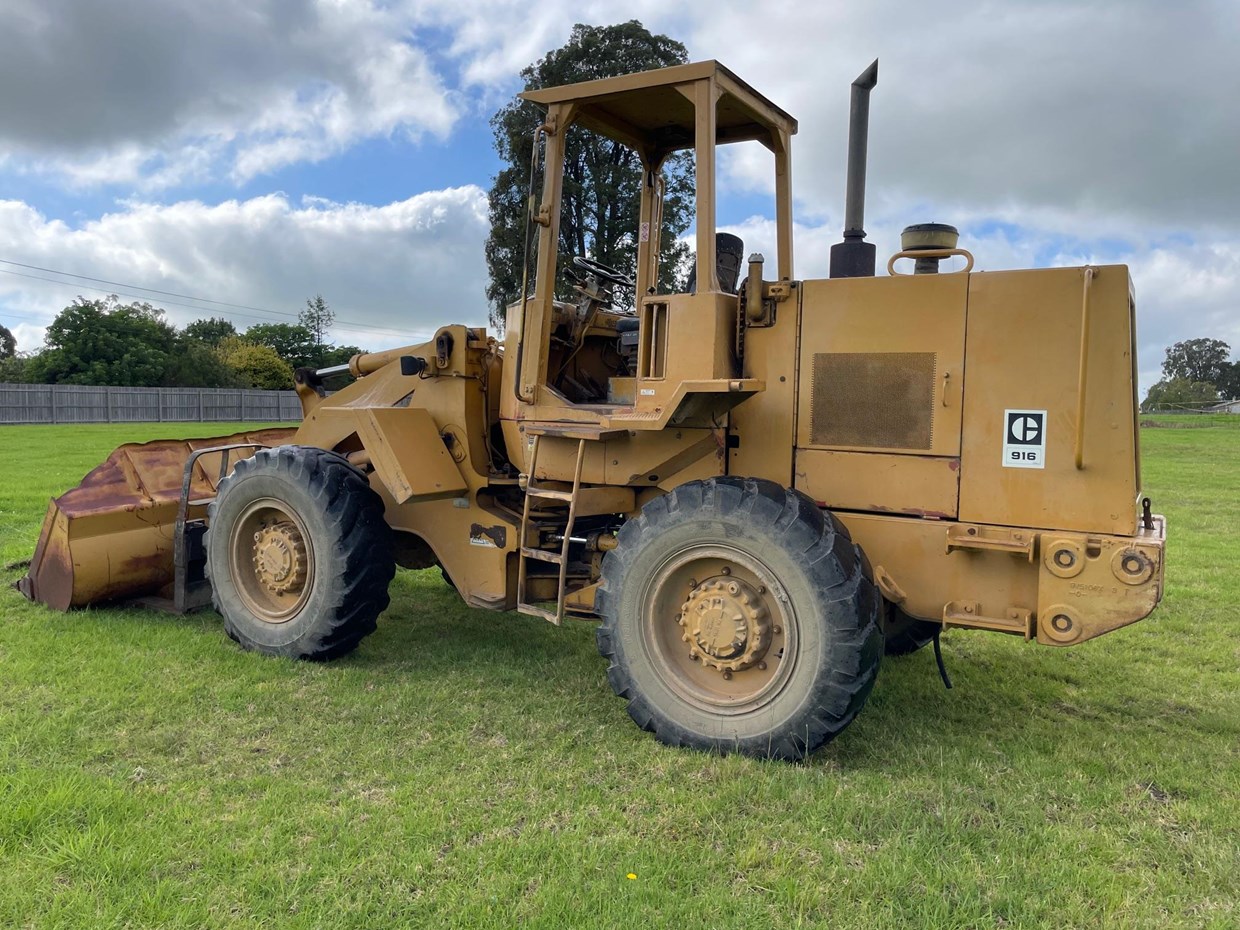 1986 CATERPILLAR 916 LOADER image 3