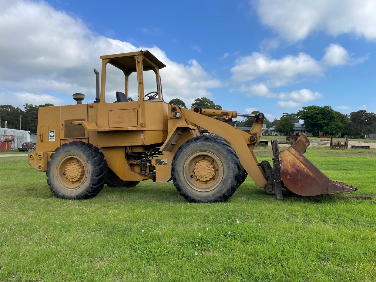 1986 CATERPILLAR 916 LOADER image 7