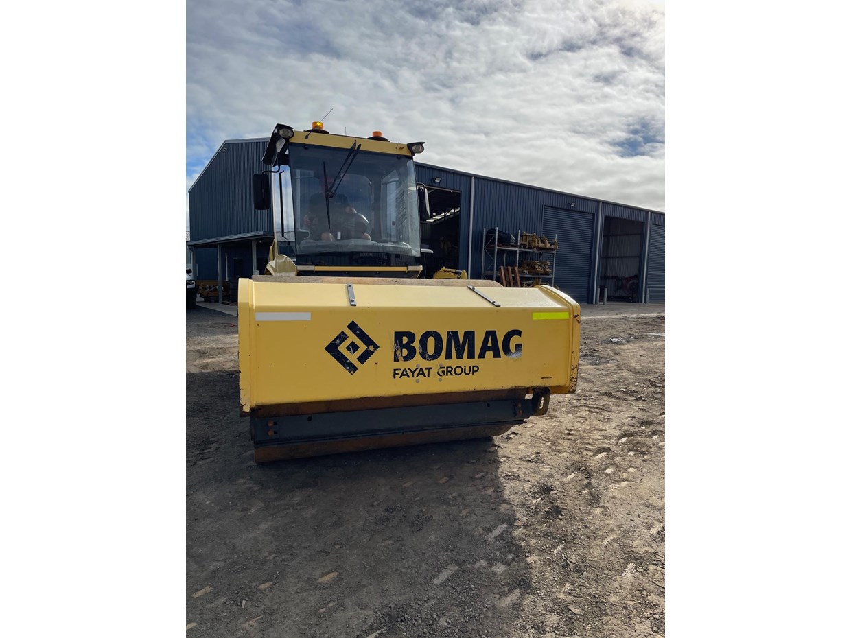 2016 BOMAG BW216D-5 image 7