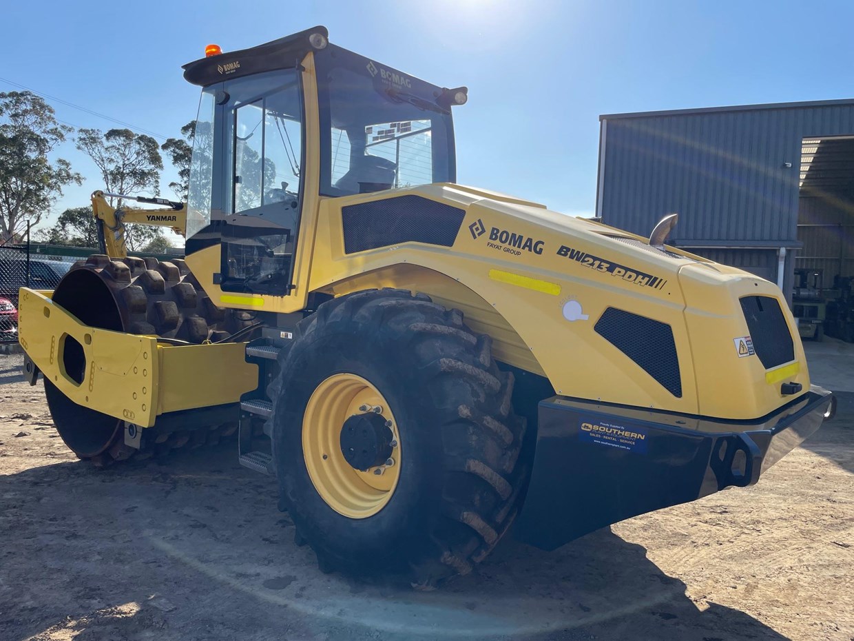 2016 BOMAG BW213PDH-5 image 6