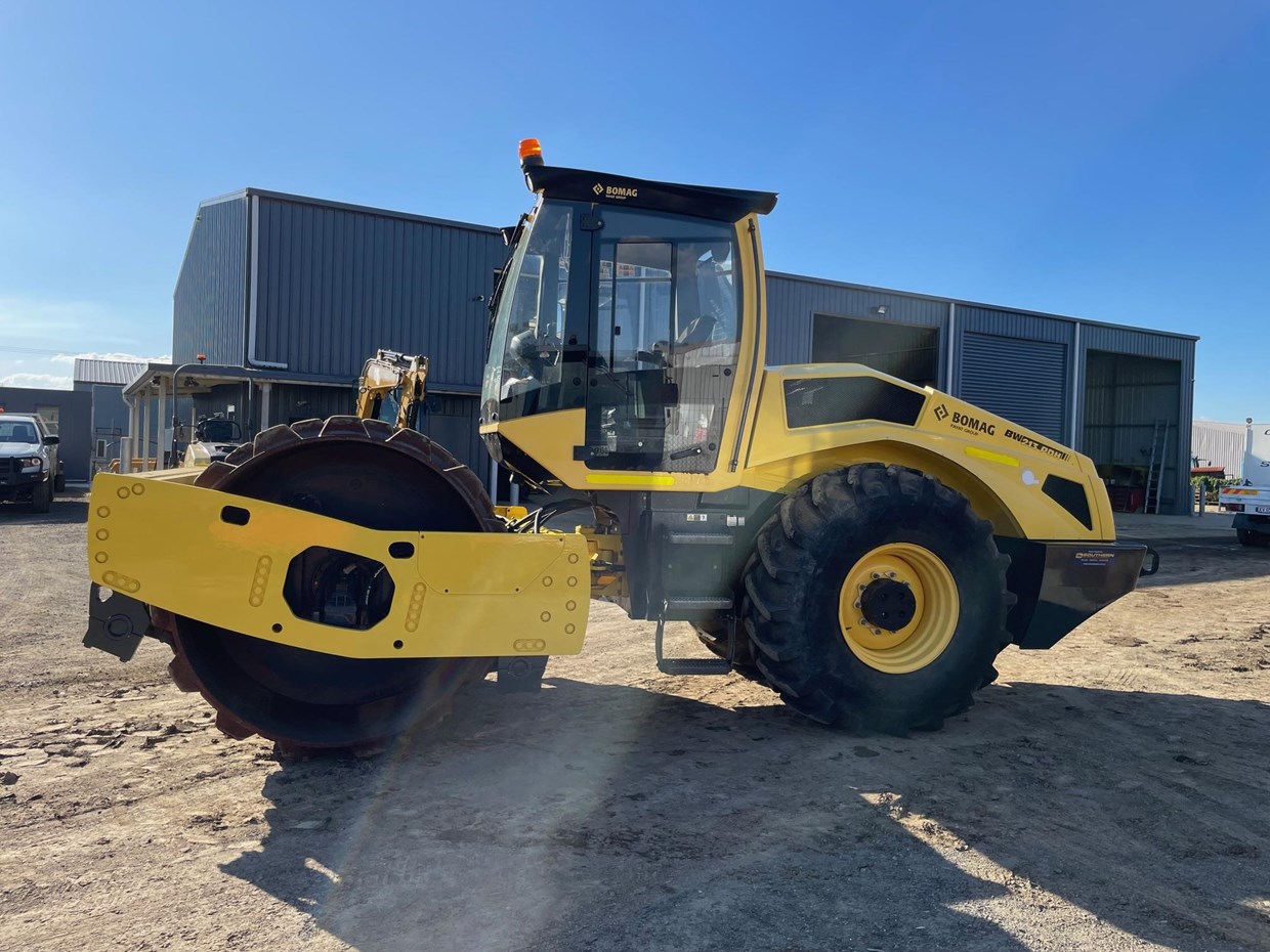 2016 BOMAG BW213PDH-5 image 7