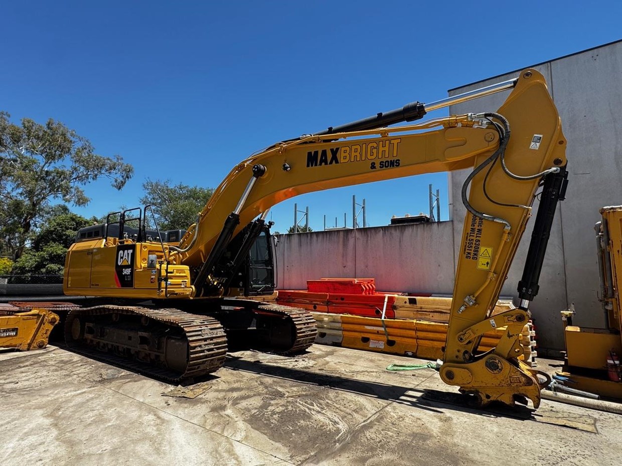 2017 CATERPILLAR 349FL XE