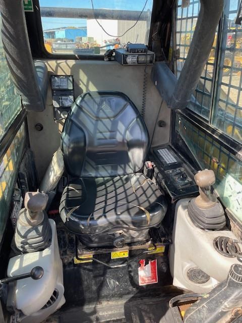 2010 CATERPILLAR 257B2 image 8