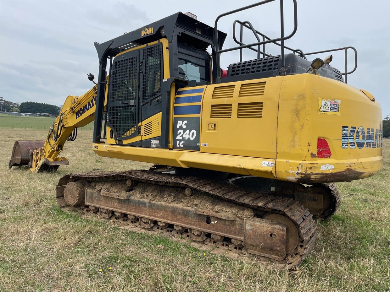 2019 KOMATSU PC240LC-11 image 2